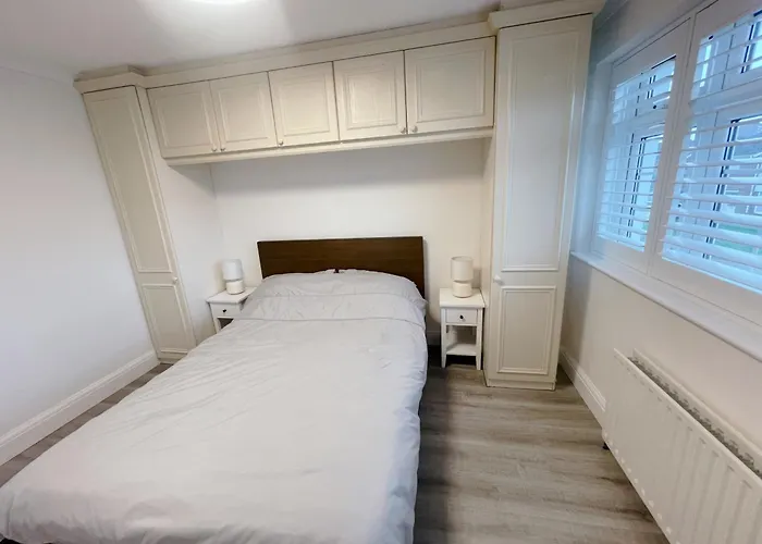 Home Near London Heathrow, Slough,Windsor,Legoland